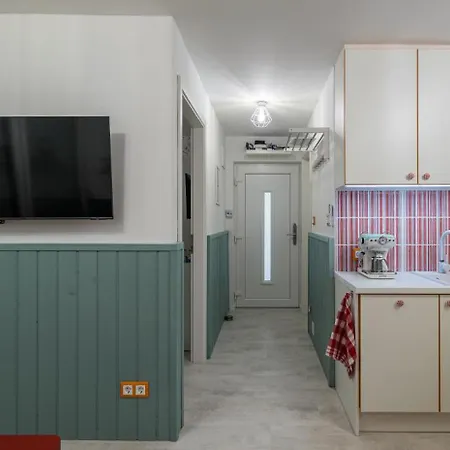 Apartment Balatonic Retro Zamardi